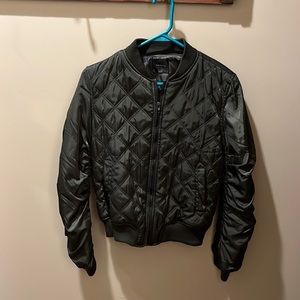 The Story army green bomber jacket - Medium/Large